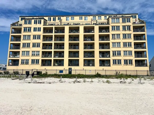 191 E Grand Avenue #701, Old Orchard Beach, ME 04064