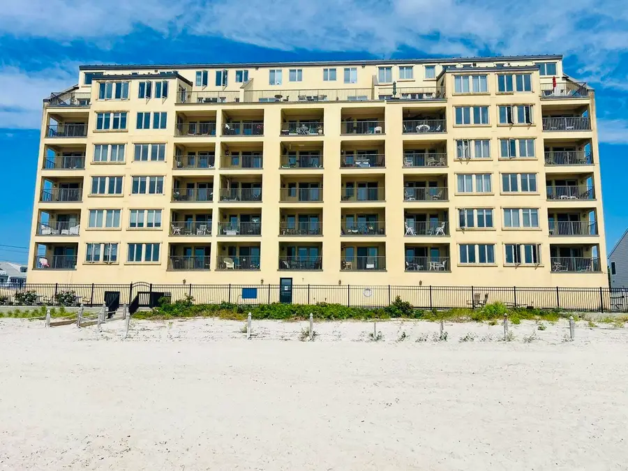 191 E Grand Avenue #701, Old Orchard Beach, ME 04064 - #2