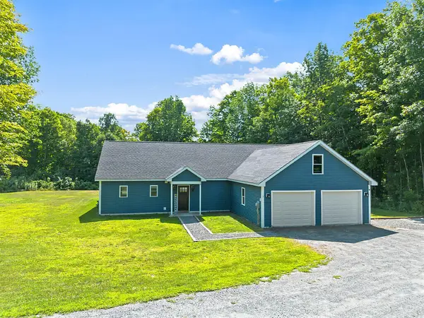 6 Mia Ridge, Sidney, ME 04330