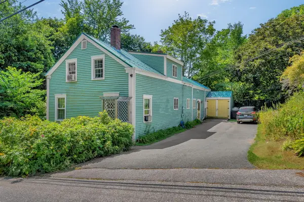 10 Lebanon Road, Winterport, ME 04496