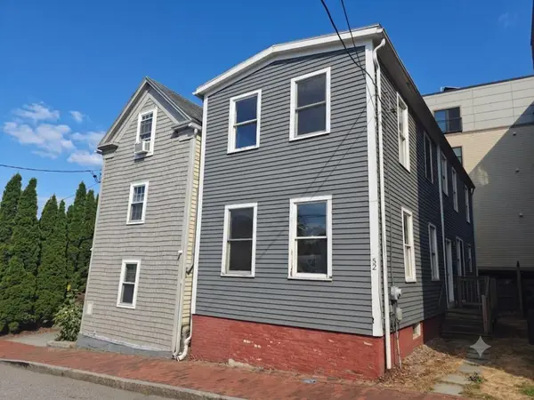 52 Maple Street, Portland, ME 04101