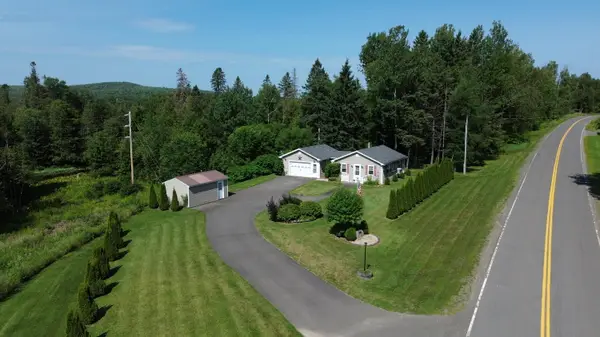 82 W West Ridge Road Road, Mars Hill, ME 04758