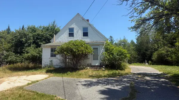 101 Burnt Cove Road, Stonington, ME 04681