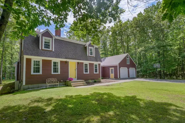 17 Littlefield Drive, Kennebunk, ME 04043
