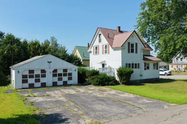 25 Birch Street, East Millinocket, ME 04430