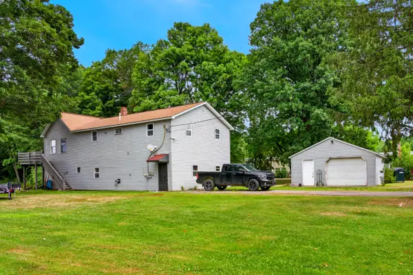 32 Maple Street, Vassalboro, ME 04989