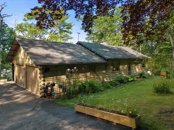 558 River Road, Bucksport, ME 04416