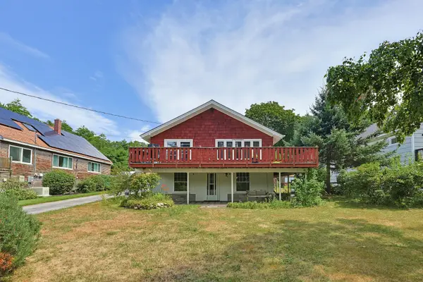 29 Lake Avenue, Windham, ME 04062