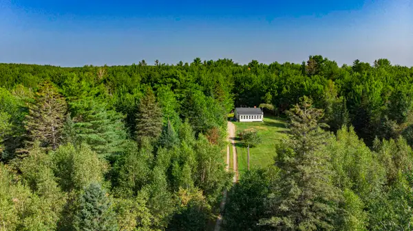 450 Station Road, Bradford, ME 04410