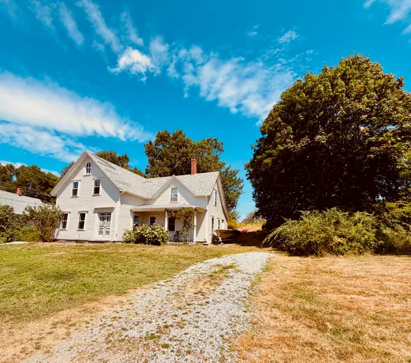 75 Main Street, Saint George, ME 04860