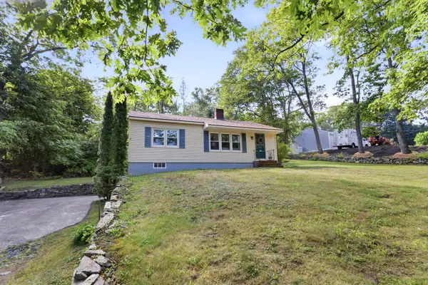 514 Mitchell Road, Cape Elizabeth, ME 04107