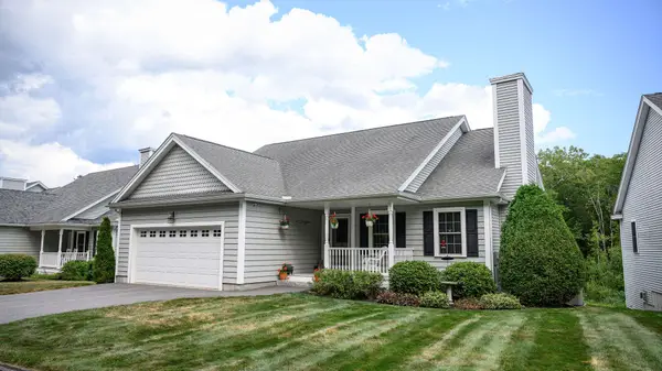 44 Carriage Lane #6, Brunswick, ME 04011