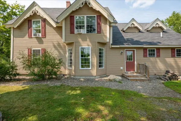 102 Northport Avenue, Belfast, ME 04915