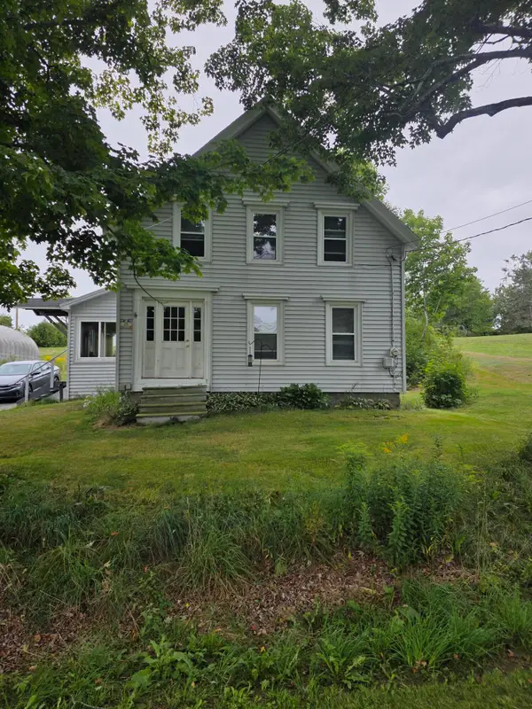 69 School Street, Stockton Springs, ME 04981
