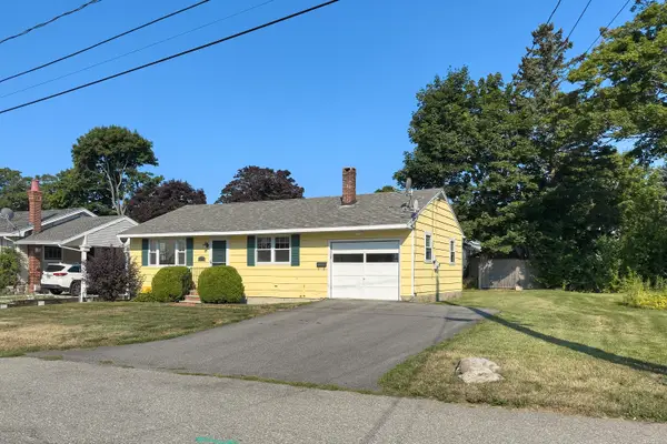 36 Pine Street, Rockland, ME 04841