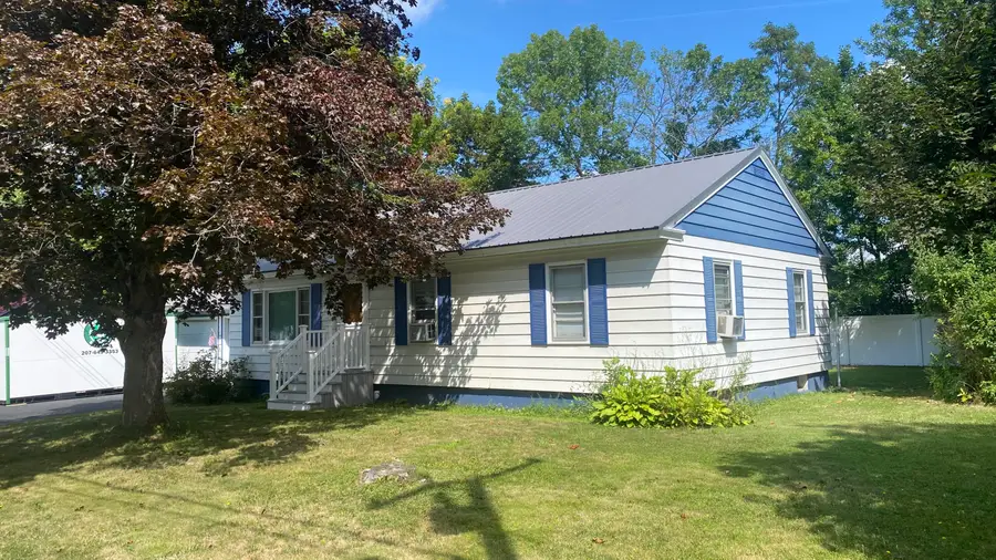 16 Paine Street, Winslow, ME 04901 - #3