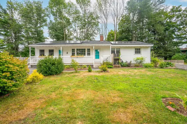 5 Spruce Lane, Gorham, ME 04038