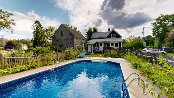 936 Hotel Road, Auburn, ME 04210