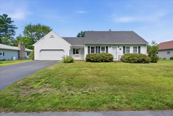17 Bonnallie Avenue, Lewiston, ME 04240