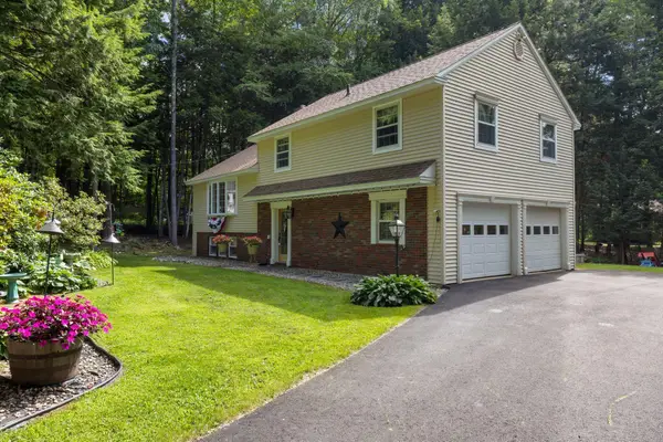 59 Country Club Road, Manchester, ME 04351