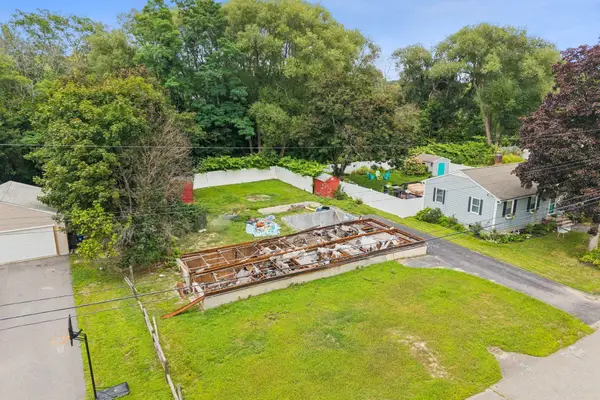 22 Cleveland Street, Saco, ME 04072