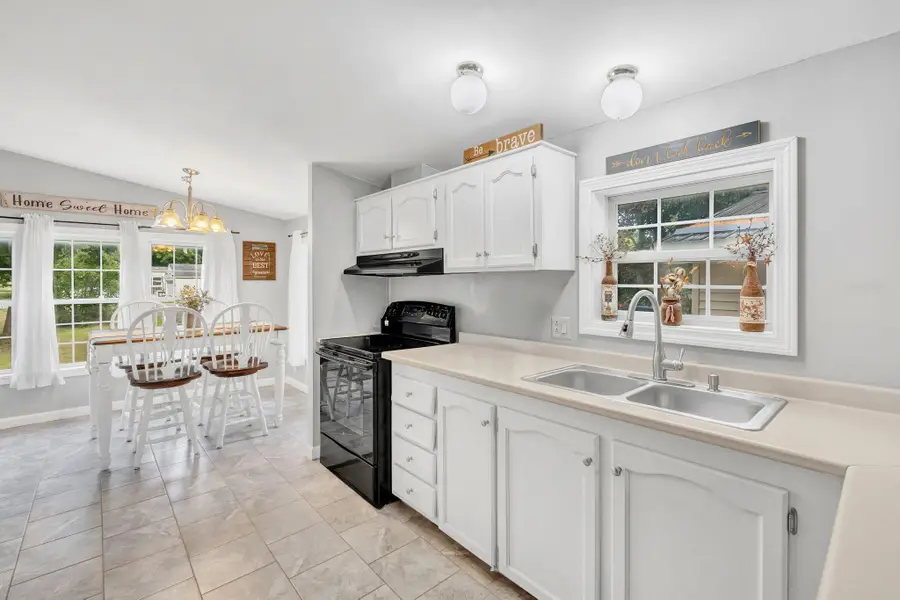 39 Cressy Avenue, Glenburn, ME 04401 - #3