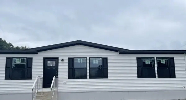 72 Crowley Road, Sabattus, ME 04280