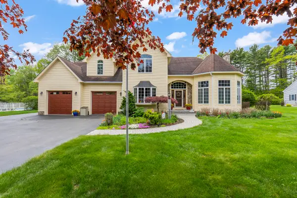 4 Cottagewood Lane, Kennebunk, ME 04043