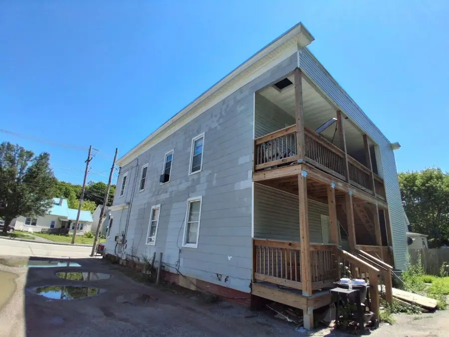 253 Lincoln Street, Lewiston, ME 04240 - #2