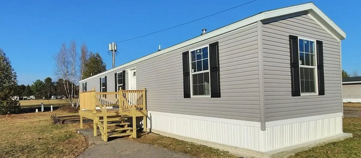 416 Kelley, Millinocket, ME 04462 - #1