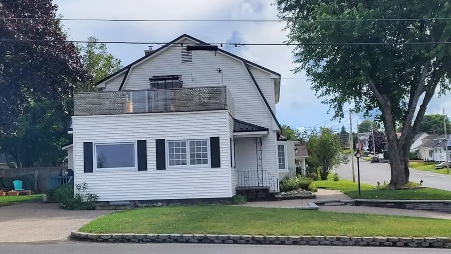 152 Mountain View Avenue, Madawaska, ME 04756 - #2