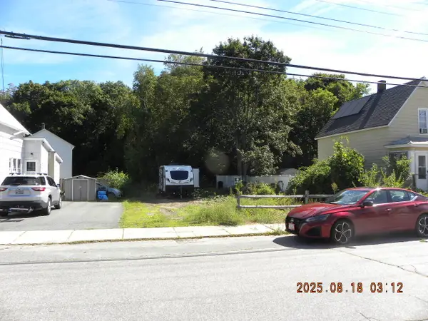 49 North Avenue, Sanford, ME 04073
