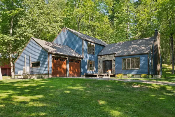 1 Allen Hill Lane, Manchester, ME 04351