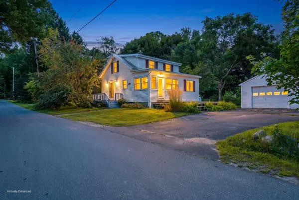 32 School Street, Belgrade, ME 04917