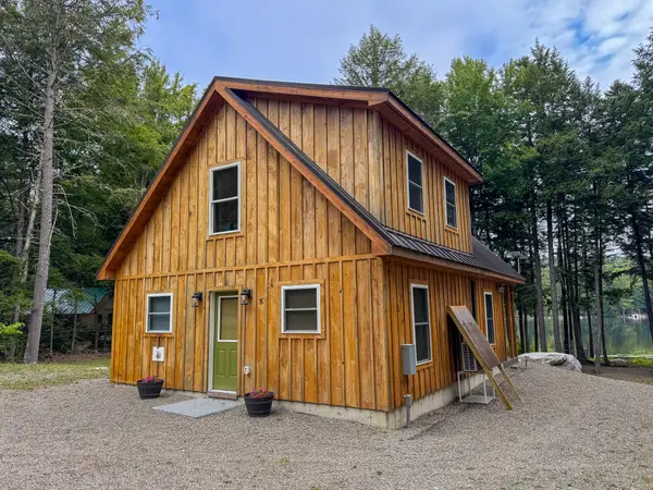 8 Trails End, Lincoln, ME 04457