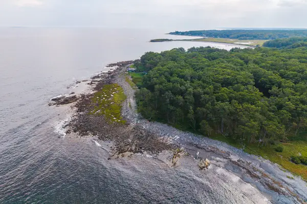 42 Thaxter Lane, Kittery, ME 03905