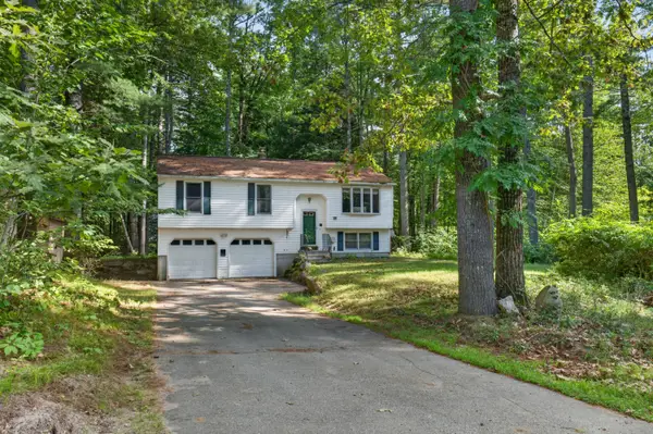 11 Split Oak Circle, Waterboro, ME 04061