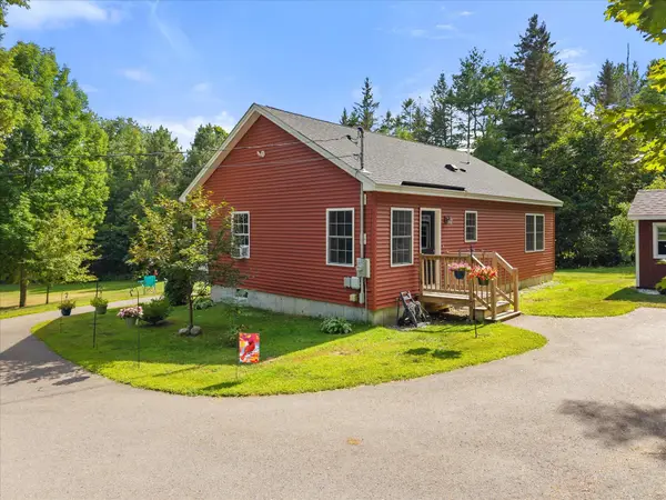 7 Murphy Lane, Hampden, ME 04444