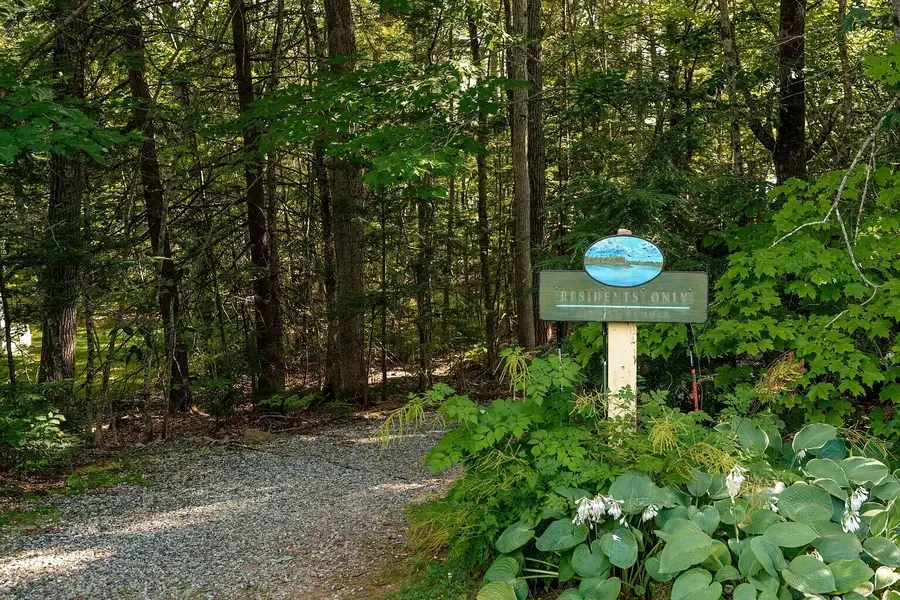 9 Lakeside Drive, Falmouth, ME 04105 - #3