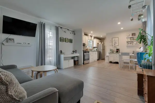 10 Primrose Lane, Brunswick, ME 04011