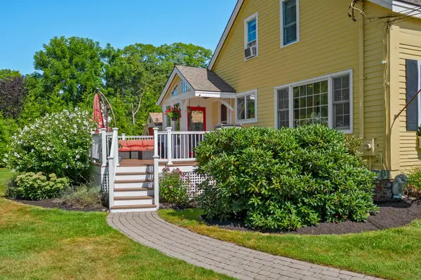 3 Berry Court, Kennebunk, ME 04043