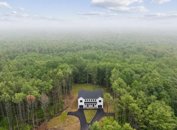 64 & 66 Oaken Ridge, North Yarmouth, ME 04097