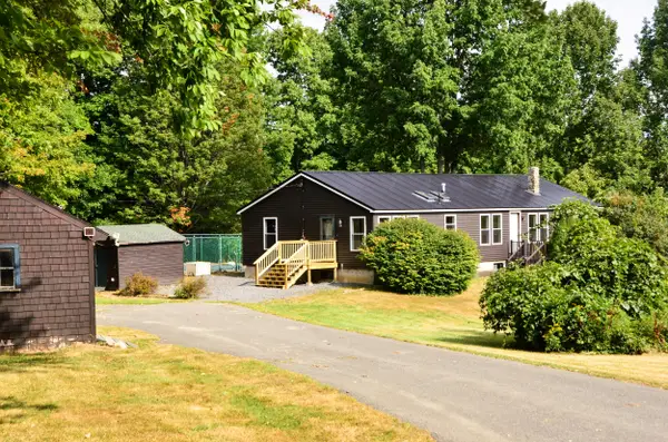 593 Abbott Road, Winslow, ME 04901