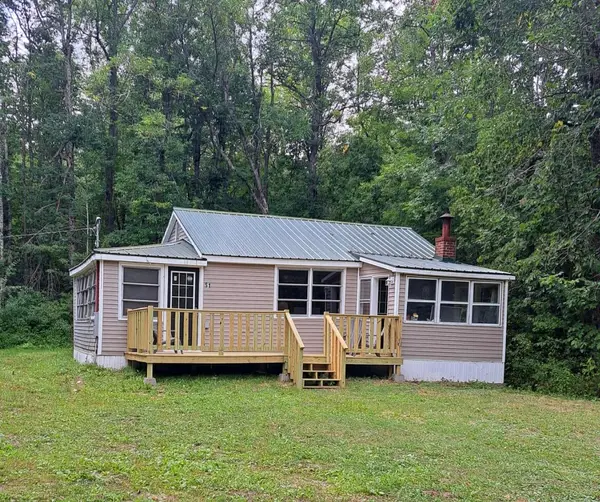 51 Vigue Shore Road, Albion, ME 04910
