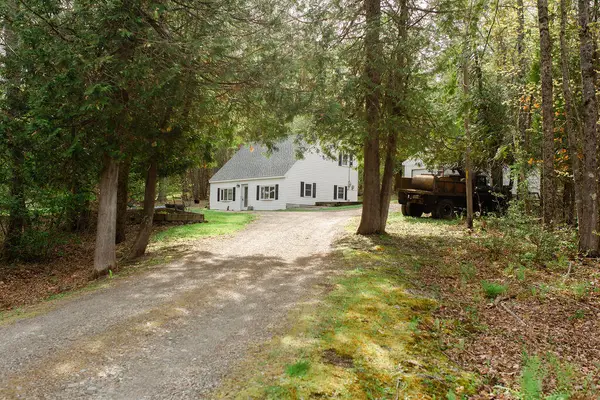 7 Upper Oak Point Road, Winterport, ME 04496