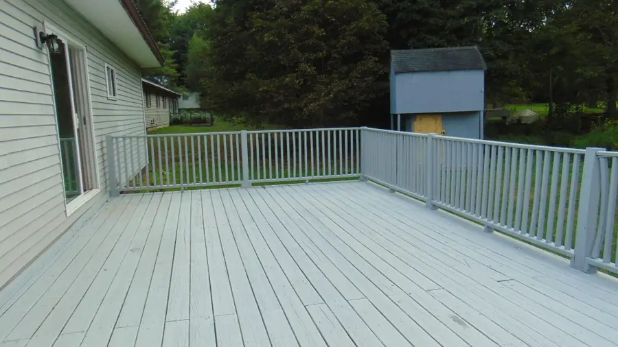 17 Edwards Street, Lincoln, ME 04457 - #3
