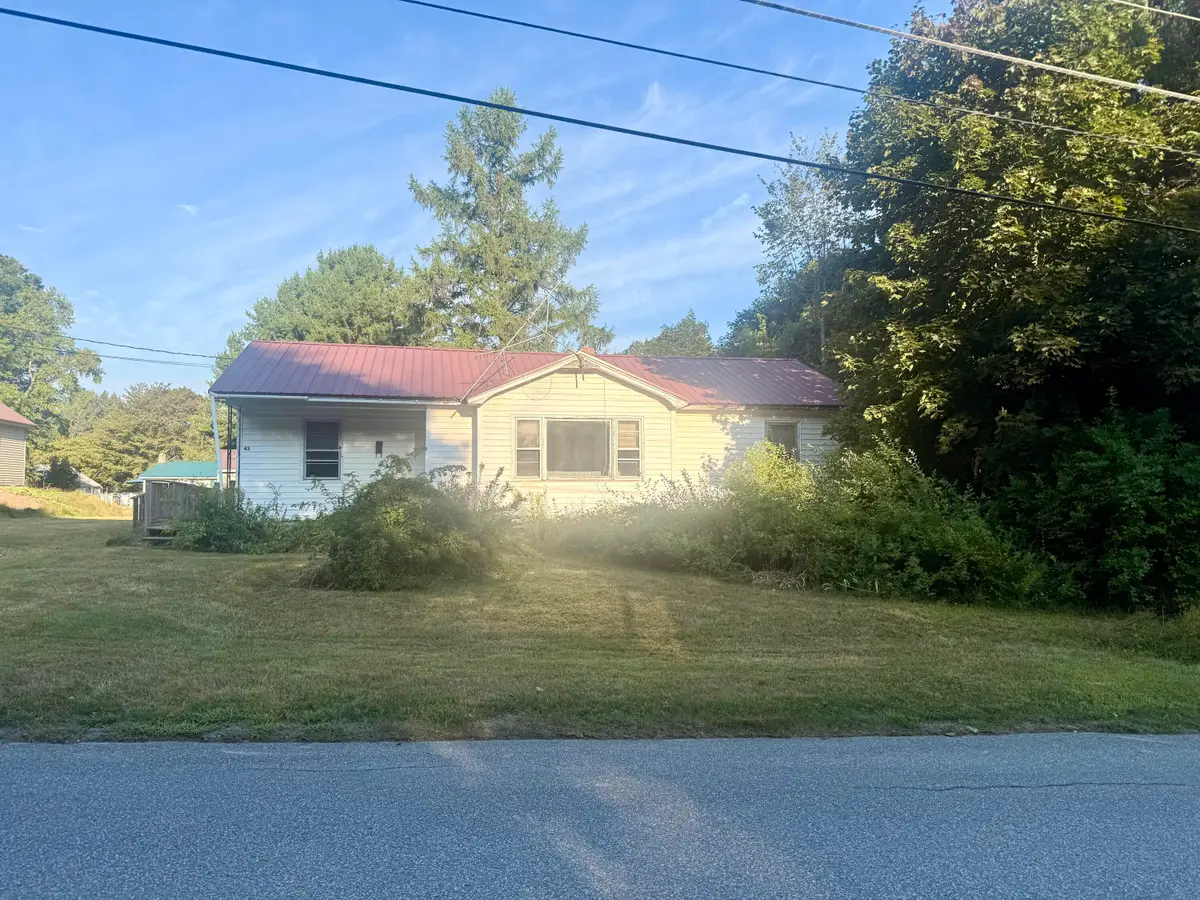 43 Edwards Street, Lincoln, ME 04457 - #1