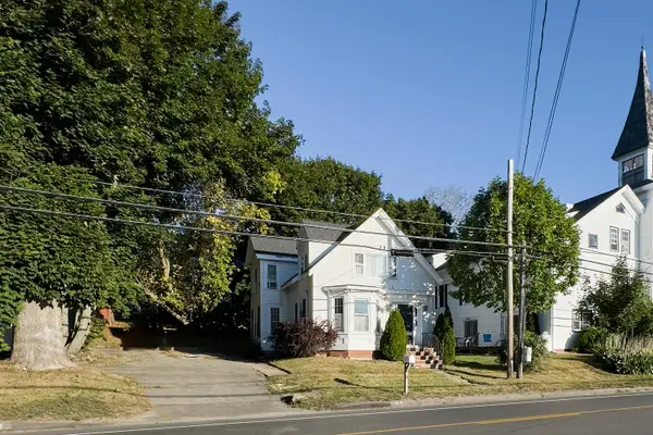 122 Camden Street, Rockland, ME 04841