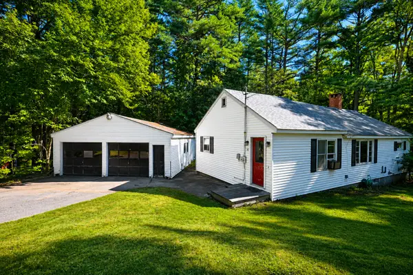 32 Farwell Street, Lisbon, ME 04250
