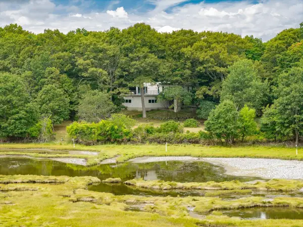 8 Shepherds Way, Kittery, ME 03905